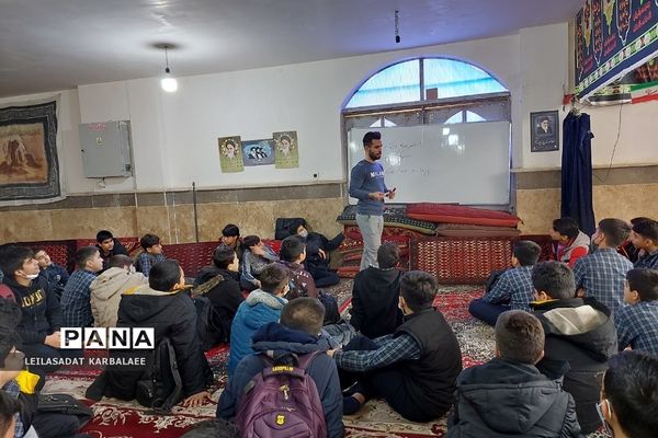 اعتکاف علمی دانش‌آموزان فشافویه