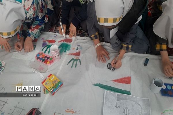 اجرای نقاشی همگانی در دبستان ام البنین خلیفه صفادشت