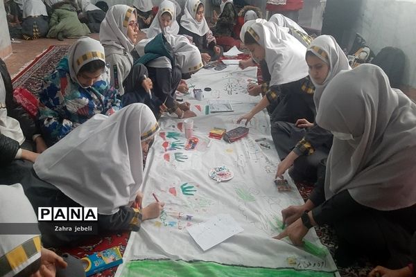 اجرای نقاشی همگانی در دبستان ام البنین خلیفه صفادشت