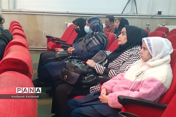 مراسم تجلیل از برگزیدگان پویش ملی ایران سرسبز