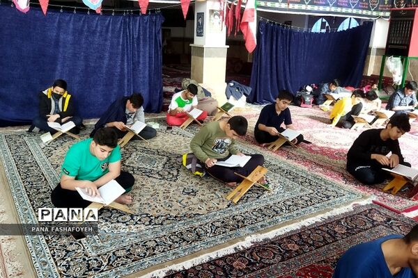 برگزاری اعتکاف ویژه دانش‌آموزان پسر فشافویه