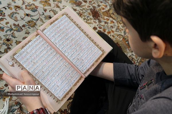 اعتکاف دانش‌آموزان پسر در بهارستان دو