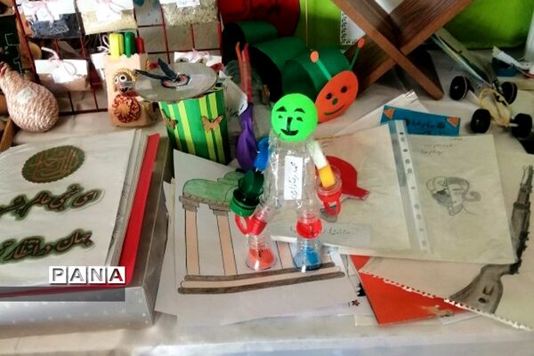 نمایشگاه دست‌سازه‌ها و جابربن‌حیان در مدارس رودهن