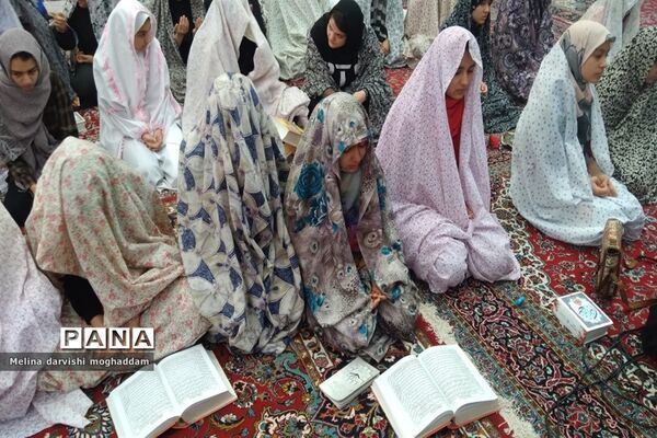 آیین اعتکاف دانش‌آموزی در تربت جام