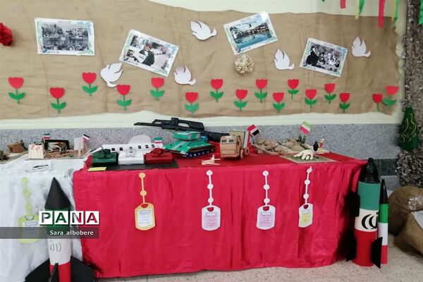 افتتاح نمایشگاه مدرسه انقلاب در شادگان