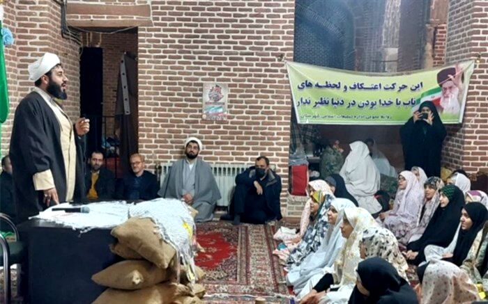 شرکت بیش از دو هزار دانش‌آموز آذربایجان‌شرقی در مراسم اعتکاف