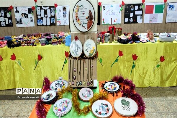 برپایی نمایشگاه و بازارچه مدرسه شایستگان ملارد