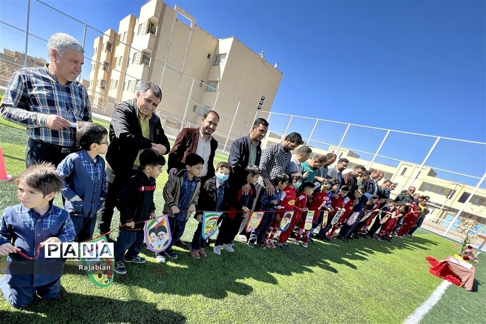 تجدید خاطره دانش‌آموزان قدیم