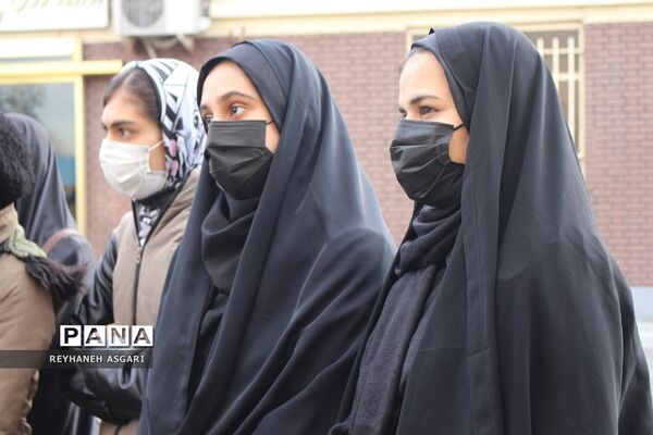 بدرقه دانش‌‌آموزان دختر زیارت‌ اولی شهرستان‌های تهران به سفر مشهد مقدس