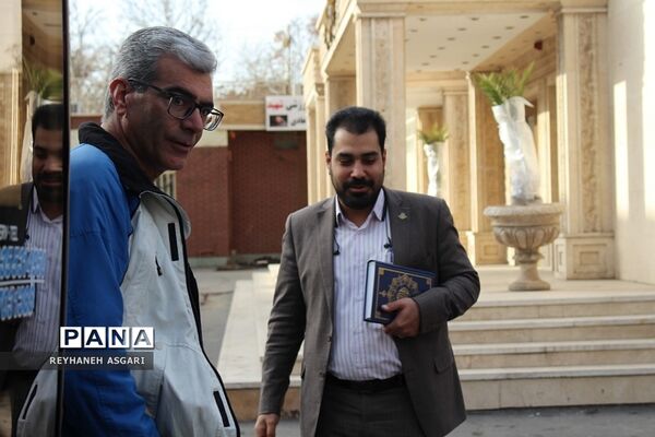 بدرقه دانش‌‌آموزان دختر زیارت‌ اولی شهرستان‌های تهران به سفر مشهد مقدس