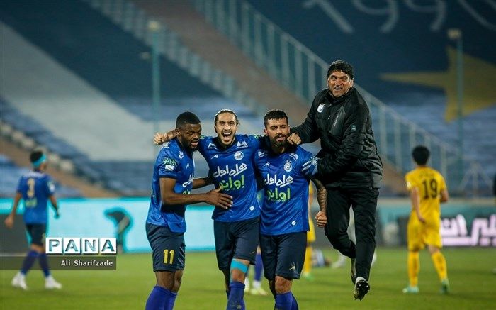 اسم کاری که آجورلو با  استقلال کرد خدمت نیست