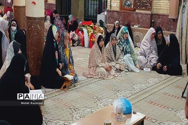 اعتکاف دانش‌آموزی در بوشهر