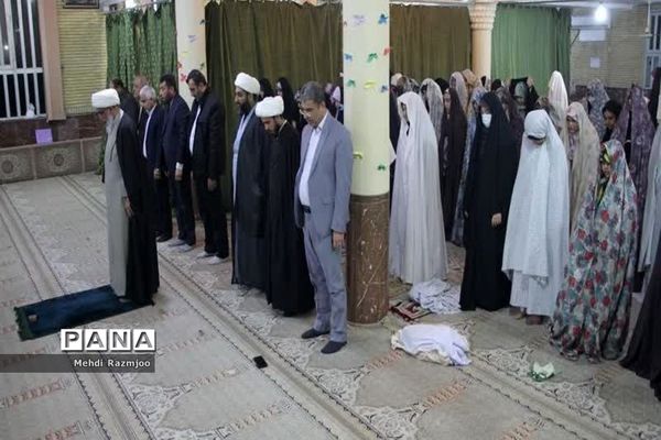 اعتکاف دانش‌آموزی در بوشهر