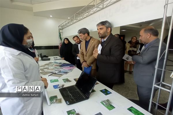 نمایشگاه علمی پژوهشی با مشارکت مدارس منطقه چهاردانگه