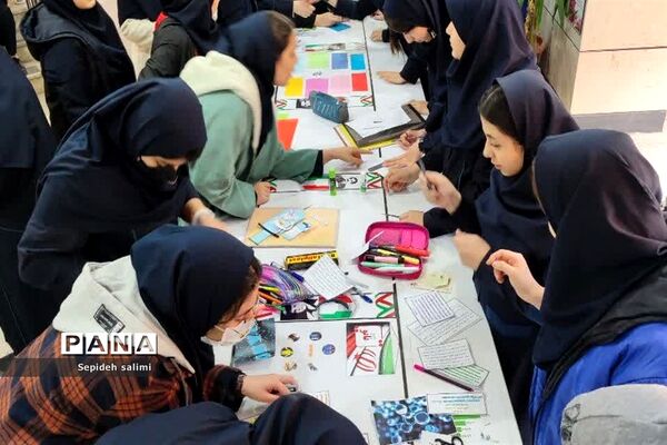 نگارش طولانی‌ترین روزنامه دیواری شهرستان‌های استان تهران