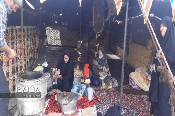 بازدید امام جمعه ورامین  از نمایشگاه عشایرها به‌مناسبت دهه‌فجر در ورامین