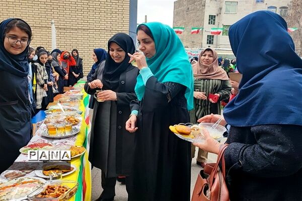 جشنواره غذا  در دبیرستان توحید شهرستان قدس