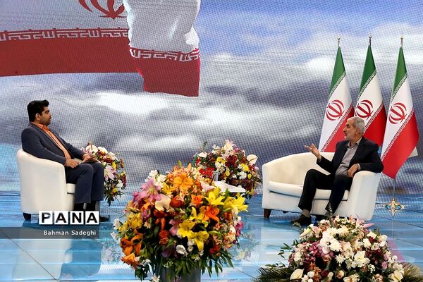 نمایشگاه تبیین دستاوردها و پیشرفت‌های انقلاب اسلامی