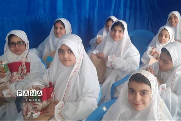 جشن‌تکلیف در دبستان سما ۲ رودهن