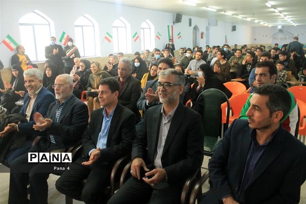 آیین افتتاح زمین چمن دبیرستان پسرانه دوره دوم شاهد مطهری منطقه۴