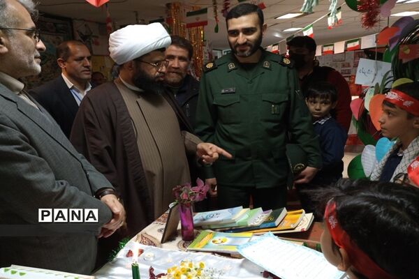 گرامیداشت دهه فجر در دبستان برکت ۲ شهرقدس