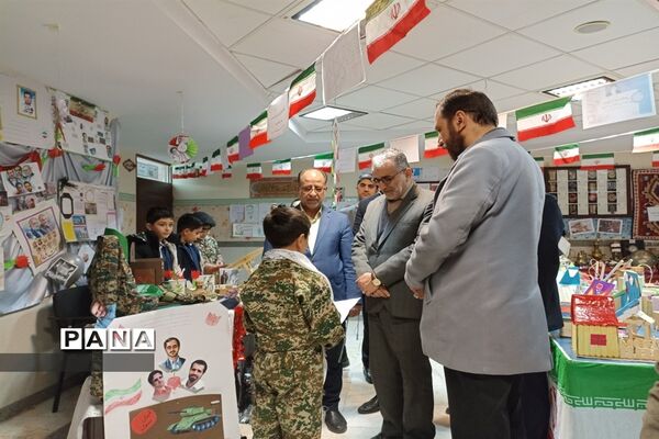گرامیداشت دهه فجر در دبستان برکت ۲ شهرقدس