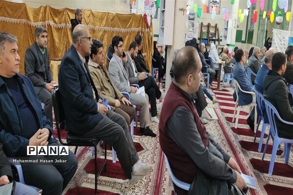 ملاقات مردمی مدیرکل آموزش و پرورش فارس در طرح مسجد محوری