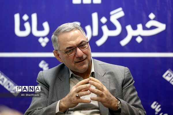 بازدید محمود امانی طهرانی دبیرکل شورای عالی آموزش‌ و پرورش از خبرگزاری پانا