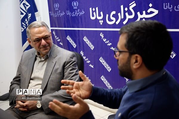 بازدید محمود امانی طهرانی دبیرکل شورای عالی آموزش‌ و پرورش از خبرگزاری پانا