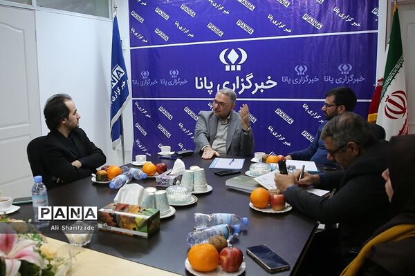 بازدید محمود امانی طهرانی دبیرکل شورای عالی آموزش‌ و پرورش از خبرگزاری پانا