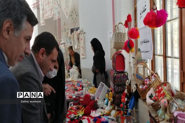 کارگاه آموزشی پیامدهای رویکرد آموزشی و فرهنگی و تربیت تک ساحتی و چند ساحتی در اقلید