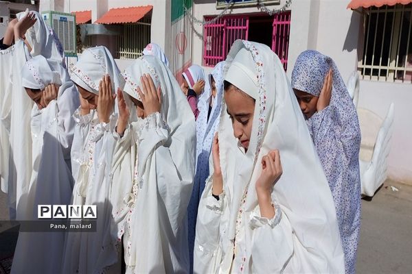 گرامیداشت دهه فجر در مدارس ملارد