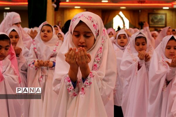 جشن تکلیف دانش‌آموزی در زنجان