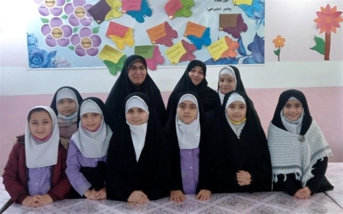 برگزاری نشست صمیمی با دانش‌آموزان نومکلف که به دیدار رهبری رفتند/فیلم