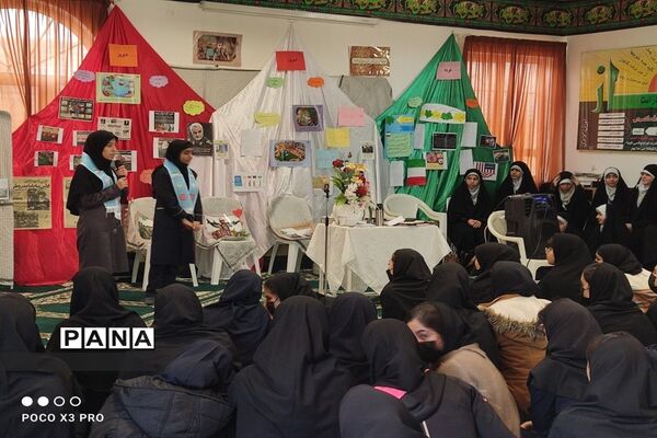 جشن انقلاب در مدارس شهرستان کاشمر