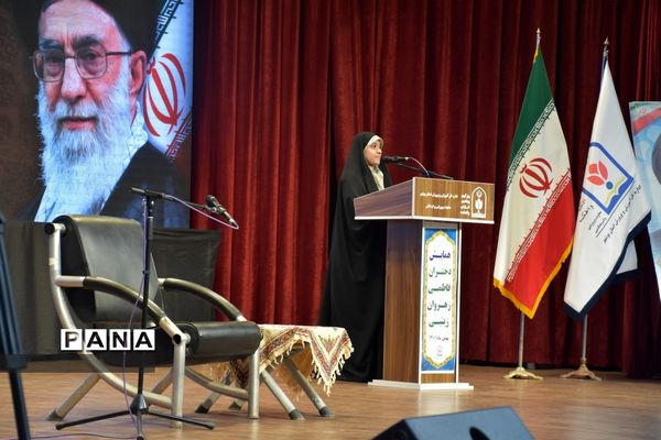 همایش دختران فاطمی رهروان زینبی در بوشهر