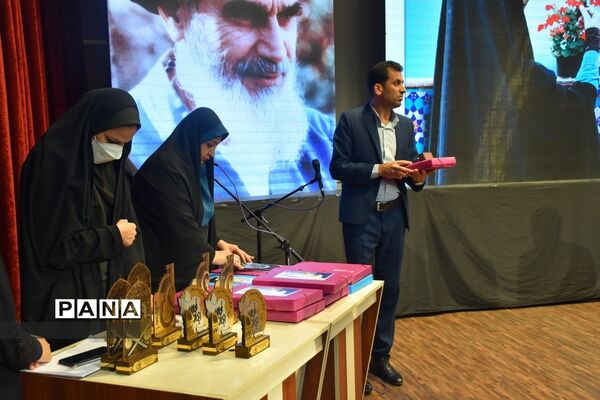 همایش دختران فاطمی رهروان زینبی در بوشهر