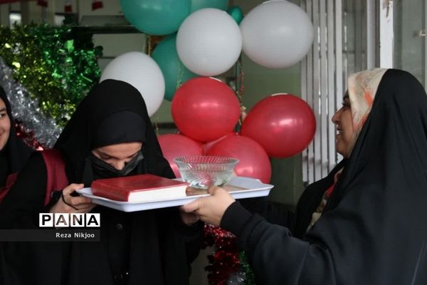 دانش‌آموزان بهارستانی راهی کربلای ایران شدند