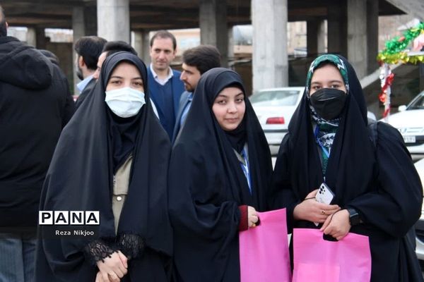 دانش‌آموزان بهارستانی راهی کربلای ایران شدند