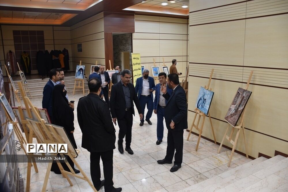 نمایشگاه  دختران فاطمی رهروان زینبی در بوشهر