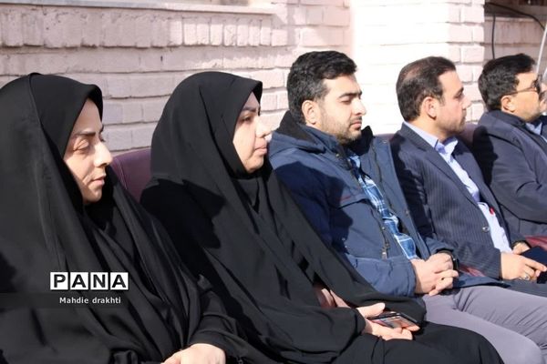 مراسم باشکوه یاوران انقلاب در بهارستان یک