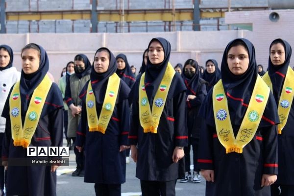 مراسم باشکوه یاوران انقلاب در بهارستان یک