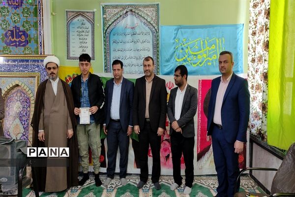 جشن پیروزی انقلاب اسلامی در مدارس کارون