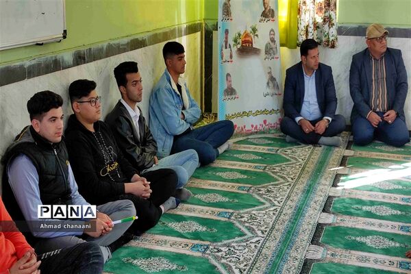 جشن پیروزی انقلاب اسلامی در مدارس کارون