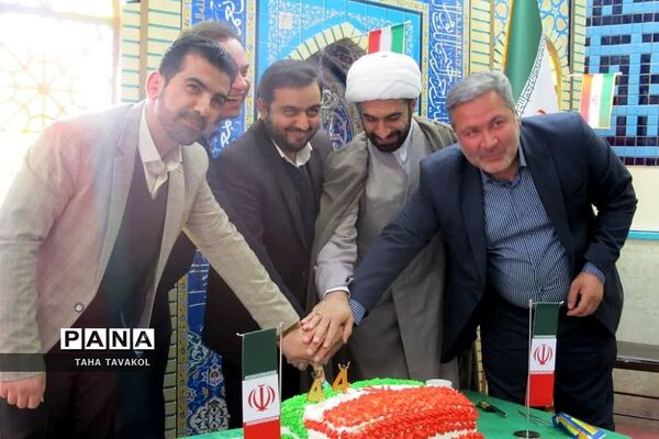 برگزاری جشن انقلاب در آموزش و پرورش شهرستان پردیس