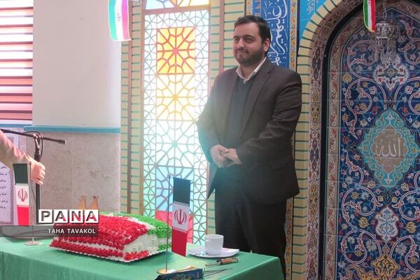 برگزاری جشن انقلاب در آموزش و پرورش شهرستان پردیس