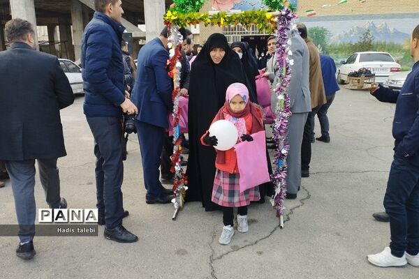 برگزاری مراسم اعزام و بدرقه دانش‌آموزان بهارستانی به اردوی راهیان نور