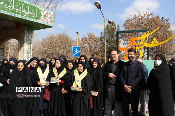 مراسم یادواره شهدای دفاع مقدس در اردوگاه ثامن الحجج