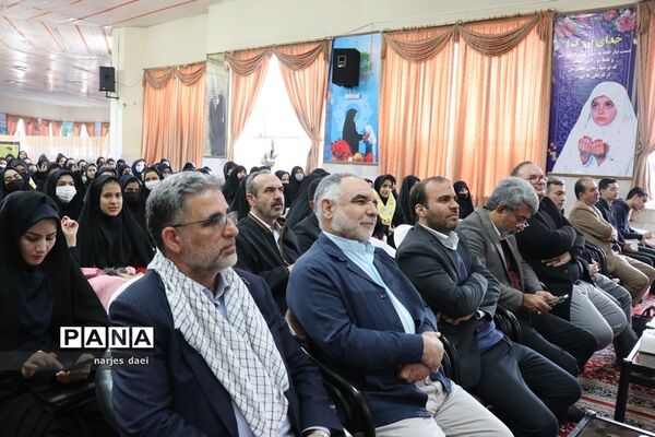 مراسم یادواره شهدای دفاع مقدس در اردوگاه ثامن الحجج