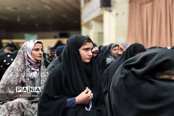 روز دوم اردوی زیارت اولی ها در حرم امام رضا(ع)